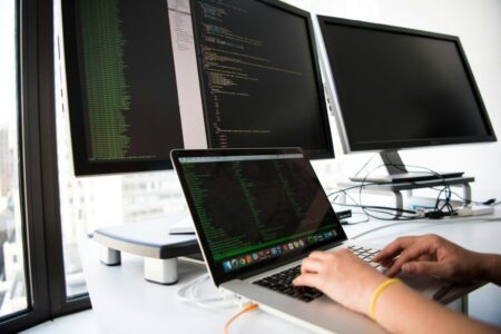 Serviços de TI terceirizados para empresas de médio porte